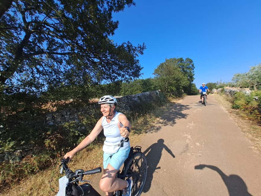 Alberobello: Guided e-bike tour + mill & donkey farm - The donkey farm visit
