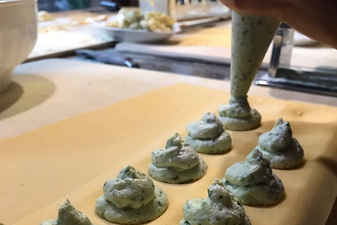 Alghero Home Cooking Pasta Class at a Farmhouse with Wine - Who should book this class?
