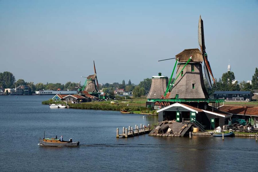 Amsterdam: Experience Zaanse Schans Windmills & Cheese Farm - What this Zaanse Schans trip really offers