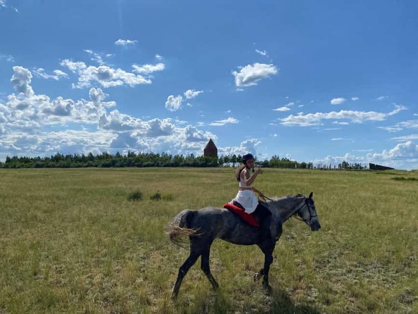 Astana: 2-Day 1-Night Ranch Stay & Tour Historic Mausoleum - Lunch in a yurt, then the ride to Kabanbai Batyr