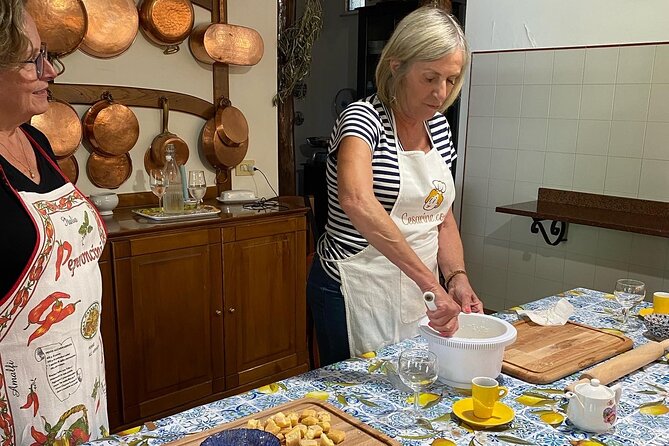 Authentic cooking class on a farm with a view of Sorrento. - Walking the farm and meeting the family