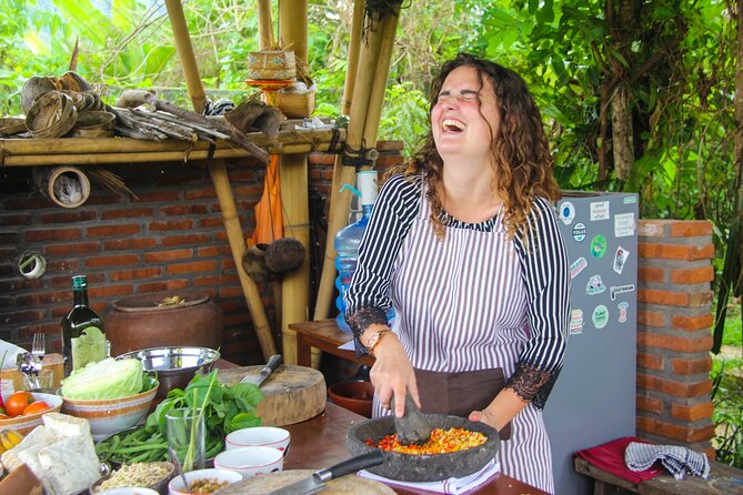 Balinese Vegan Cooking Class with Fresh Harvesting & Garden Tour - A garden-to-plate morning near Sidemen