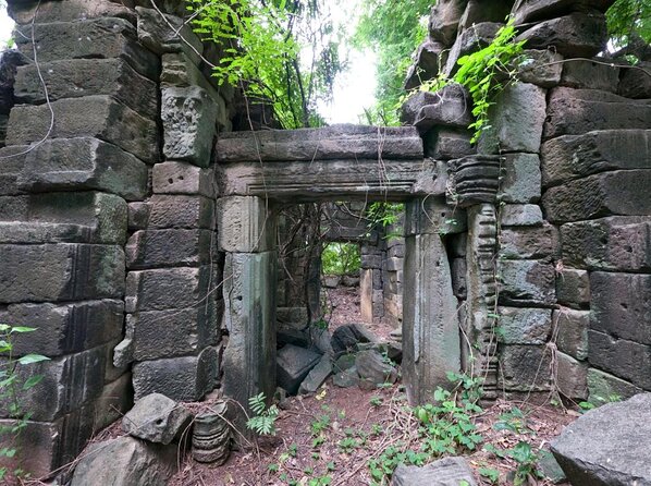 Banteay Chhmar Temple & Silk Farm Private Day Trip from Siem Reap - Why Banteay Chhmar Is Worth the Long Road