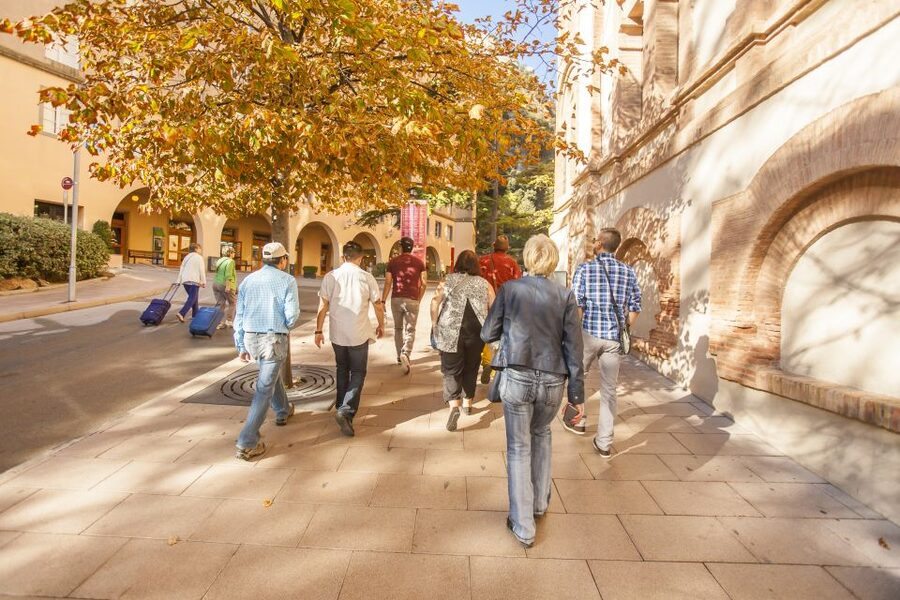 Barcelona: Montserrat with Winery Visit and Farmhouse Lunch - Why this 10.5-hour day works