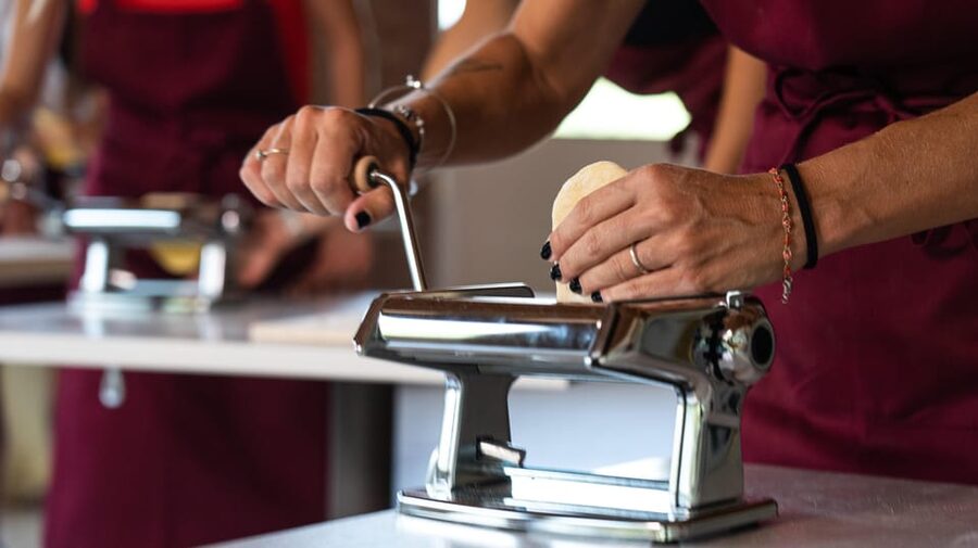 Bardolino: Garda Lake Pasta Cooking Class at Agritourism - What to tell the venue before you go