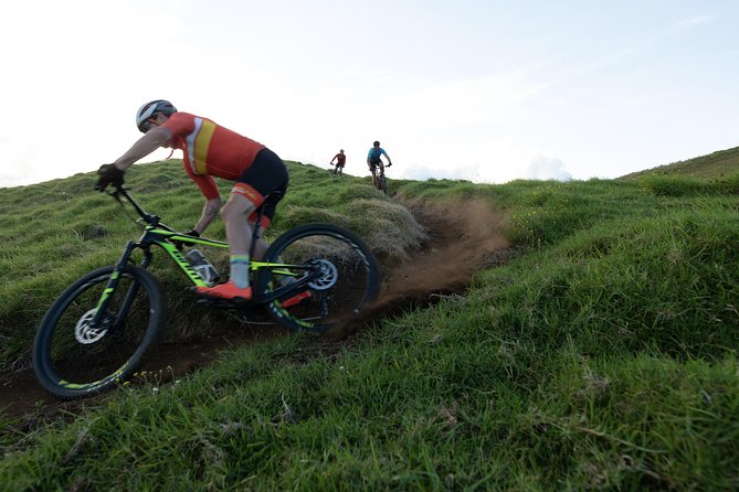 Big Island Mountain Biking on Anna Ranch - Starting at historic Anna Ranch in Waimea