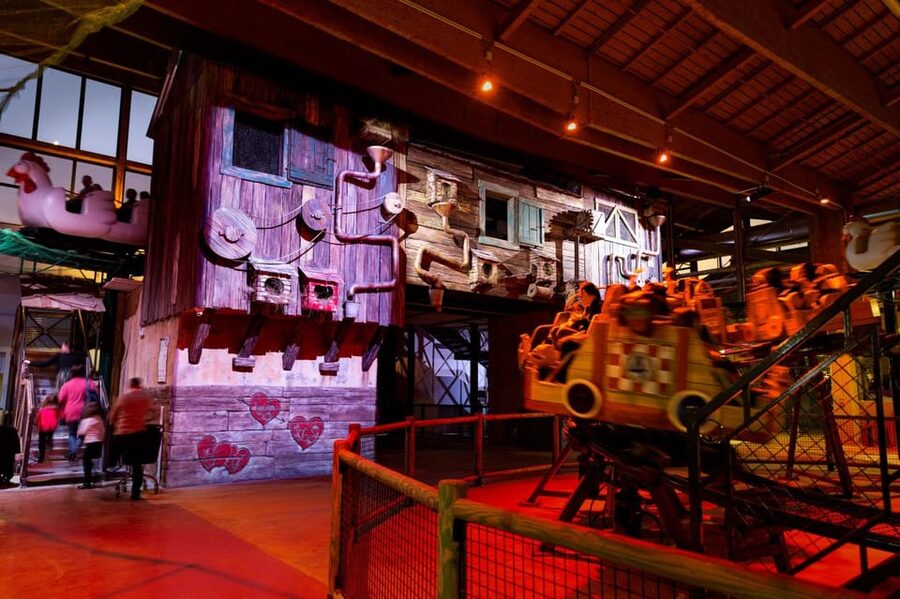 Bologna: Luna Farm Amusement Park Family Entry Ticket - How long to stay and when to go