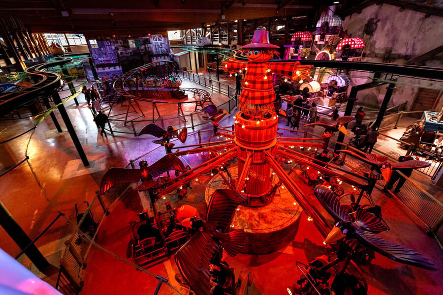 Bologna: Luna Farm Amusement Park Family Entry Ticket - Who gets in free, and who can ride