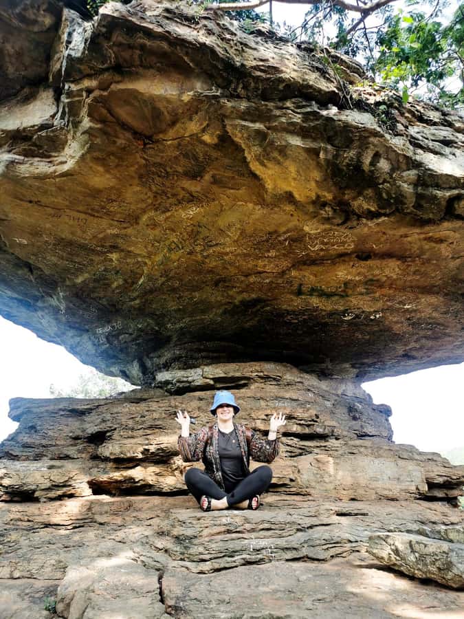Boti Falls, Umbrella Rock, Aburi Gardens & Cocoa Farm Tour - Boti Falls: the day’s main natural show