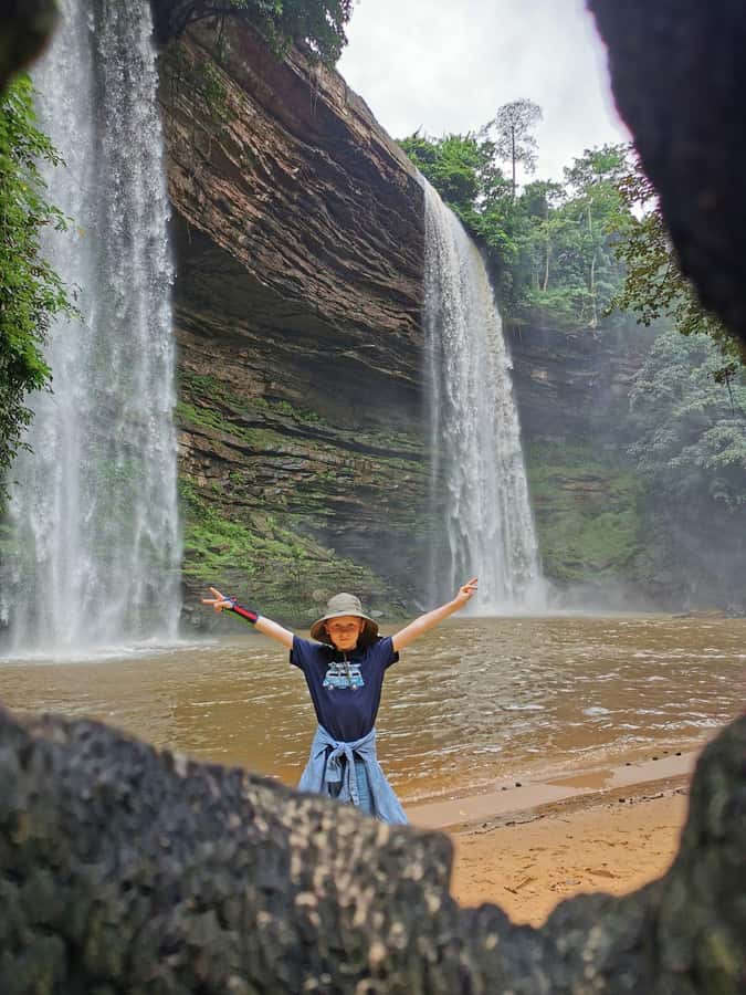 Boti Falls, Umbrella Rock, Aburi Gardens & Cocoa Farm Tour - Umbrella Rock: choose the walk if you are fit