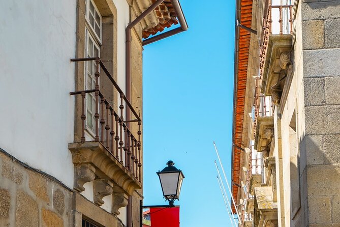 Braga/Guimarães: 1 Day with Lunch + farm and wine tasting - What the $156.28 price really covers