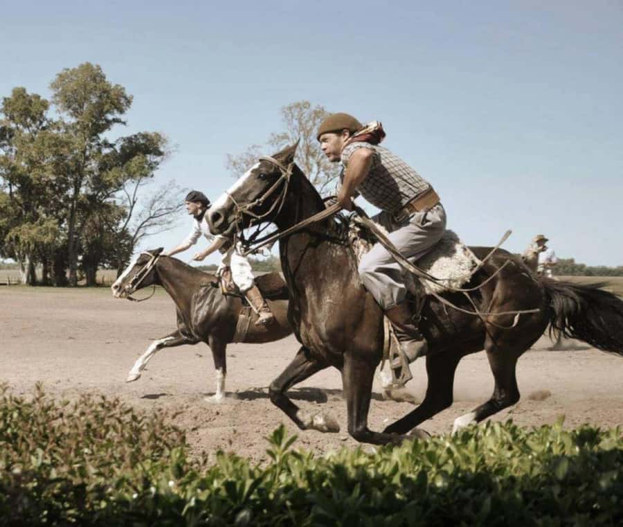 Buenos Aires: Santa Susana Ranch Day Tour, BBQ & Shows - Museum, chapel, and old ranch details