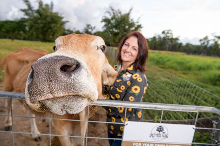 Bundaberg: Splitters Farm Guided Tour - Booking flexibility and what to bring