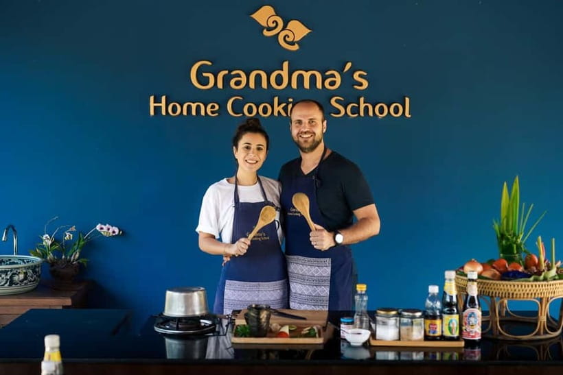 Chiang Mai: Authentic Cooking Class with Market & Farm Visit - Food adjustments and family details