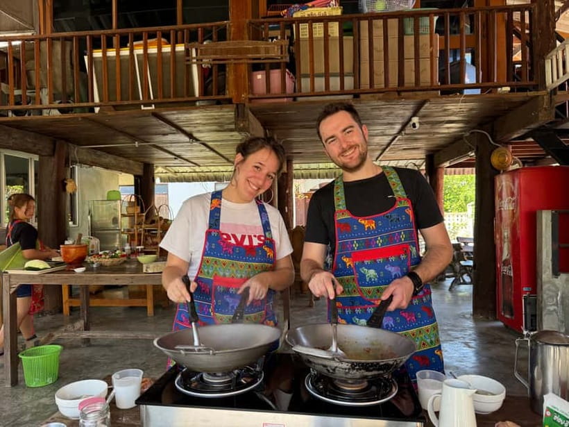 Chiang Mai : Cook in Farm, Market tour & Go by a Local Train - A short stop at Chama Dhevi monument