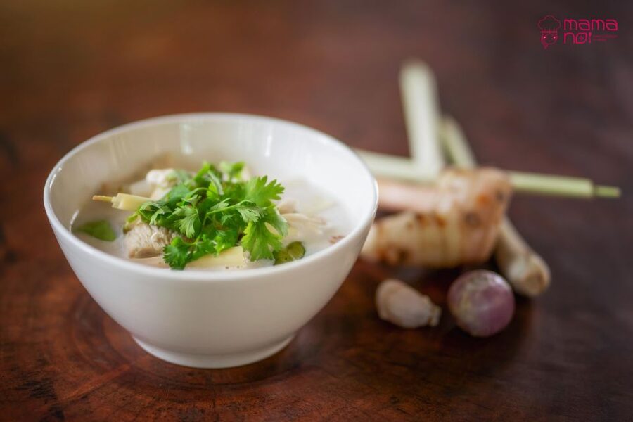 Chiang Mai: Cooking Class with Organic Farm at Mama Noi - Choosing between soups, stir-fries, and curries
