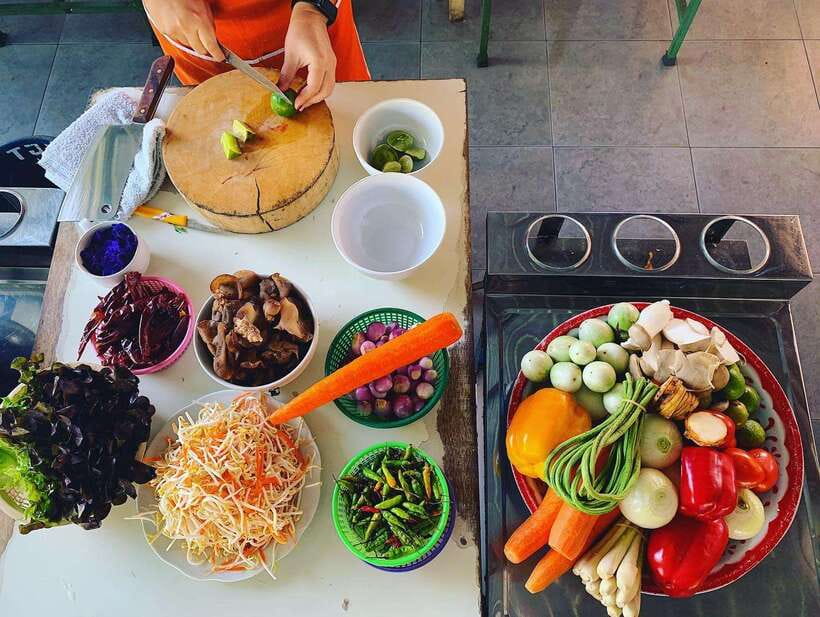 Chiang Mai: Half Day Cooking Class at Organic Farm - Cook a meal, not just one recipe