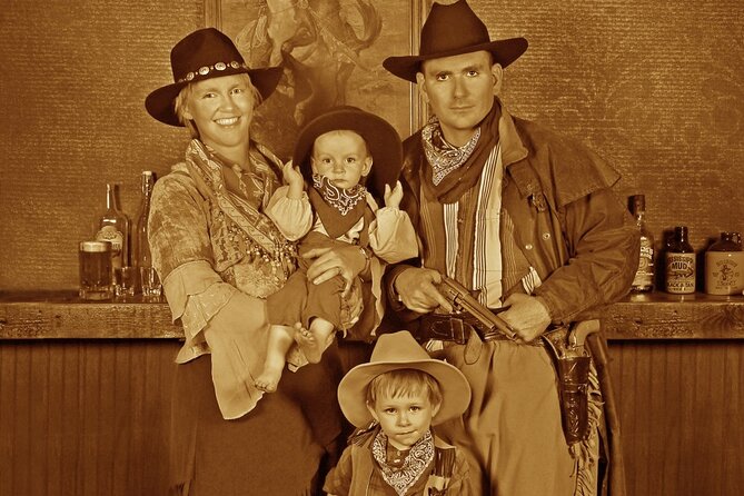 Chuck Wagon Supper & Western Stage Show at Blazin' M Ranch Ticket - Practical details before you book