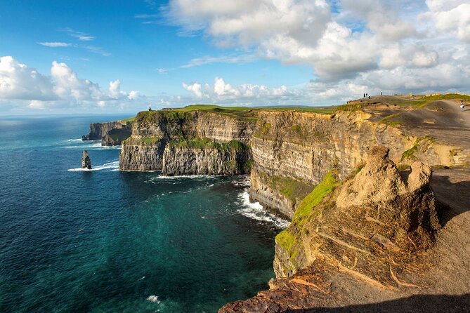 Cliffs of Moher walk with local farmer. Clare. Guided. 3.5 hours. - Weather can change the whole outing