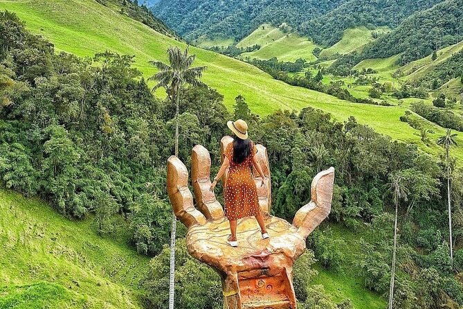 Cocora Valley Tour and Coffee Farms - Photo parks, viewpoints, and the commercial side of the valley