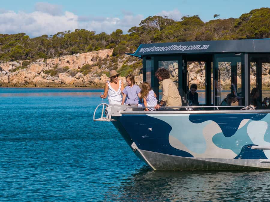 Coffin Bay: Short and Sweet Oyster Farm Tour - Angasi oysters add a conservation lesson