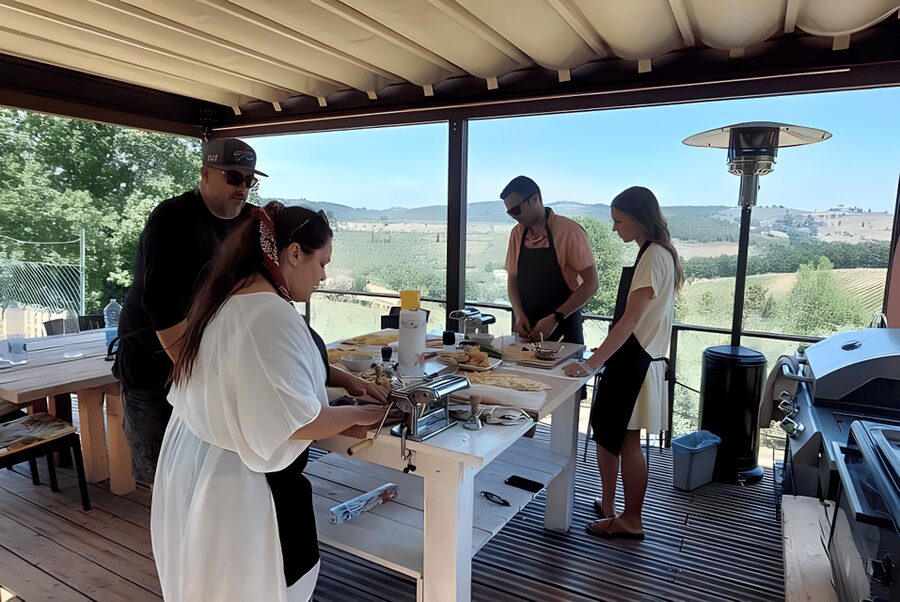 Cooking class in our family farm in Chianti with lunch - Meeting Camilla and the Benedetti Family