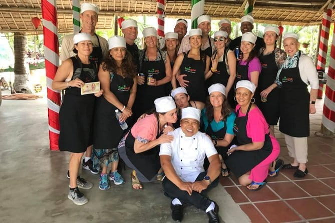 Cooking Class with Tra Que Eco Farm & Local Market Discovery - The small drawbacks to plan around