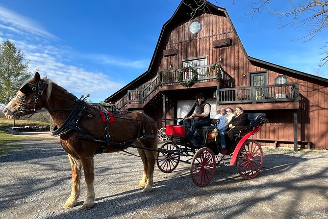 Cozy Farm Experience with Wagon Wheels and Acoustic Meal - A Private Farm Evening Instead of a Restaurant Meal