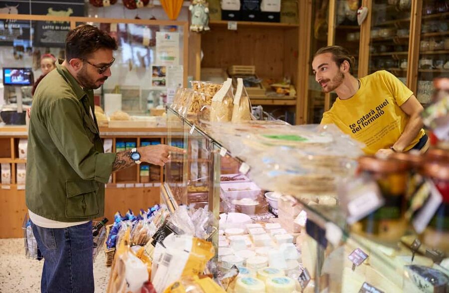 Dairy Tour with Cheese Tasting & Prosecco near Treviso - Access, clothing, and small practical details
