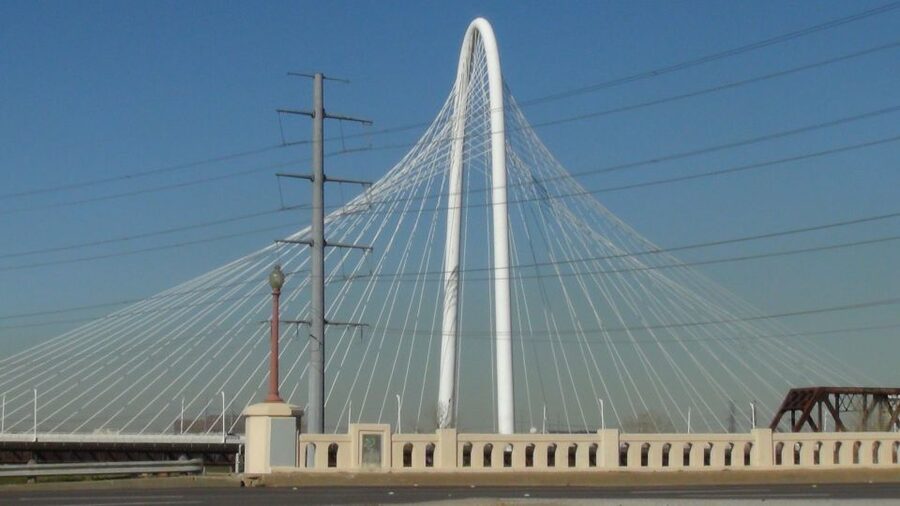 Dallas and Southfork Ranch Small-Group Combo Tour - The driving experience and group atmosphere