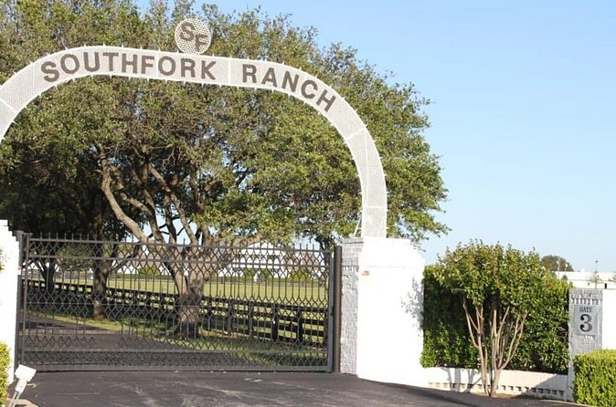 Dallas Southfork Ranch Private Limousine Tour - Inside the Ewing mansion