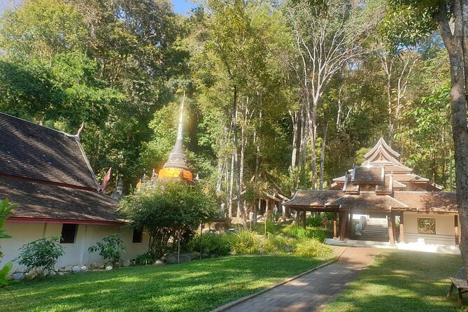 Doi Suthep Temple, Pha Lat Temple, Sticky Waterfall, Orchid farm - Why Wat Pha Lat is the right first stop