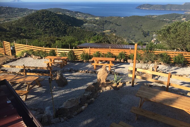Elba Island Farmhouse tasting experience - A farmhouse meal above Porto Azzurro