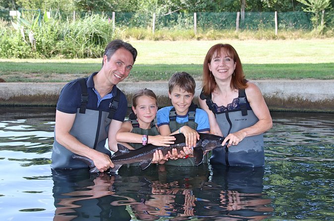 English Tour into the Sturgeon Farm With a Initiation Tasting - Should you book the Caviar de Neuvic visit?