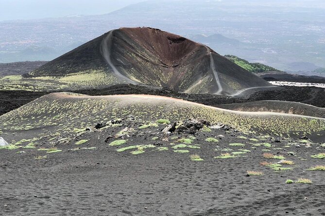Etna private tour in 4x4 & Sicilian food farm experience - Price, transport, and what you receive