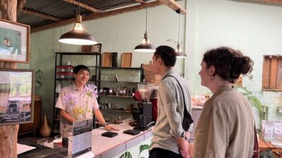 Experience specialty coffee with sustainable coffee farmers