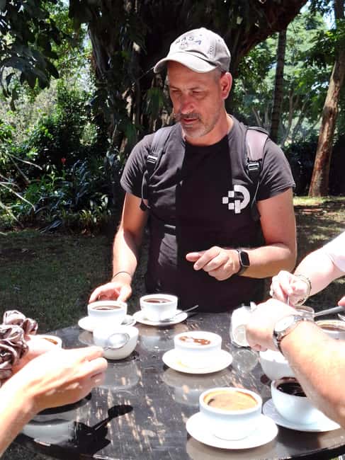 FAIRVIEW COFFEE FARM DAY TOUR - Who will enjoy this half-day visit