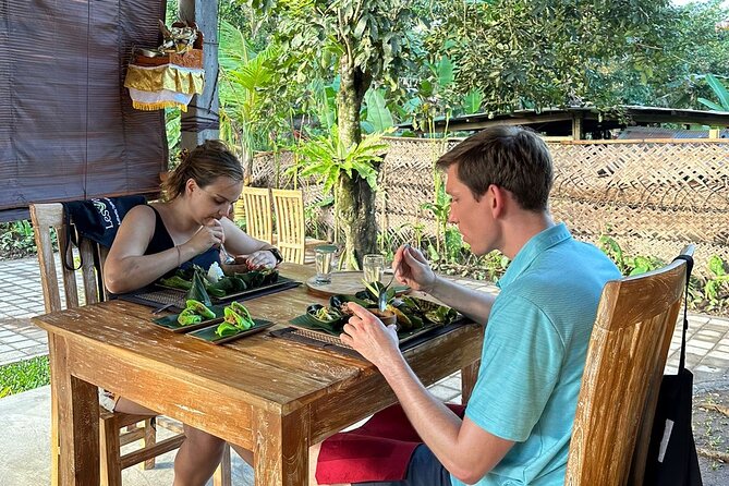 Farm-to-Table Balinese Cooking Experience - From Ubud streets to a local market