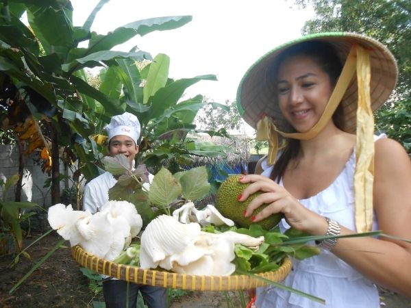 Farm-To-Table Healthy Cooking Class: Half-Day Tour - From Ho Chi Minh City to the organic farm