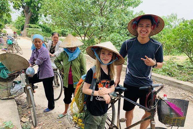 Farm tour & Home cooking class with local family in Hanoi - Walking through the vegetable fields