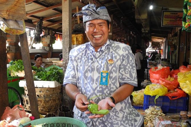 Farmer market, waterfalls, holy spring - All Inclusive - Seribatu village and Bali’s useful plants