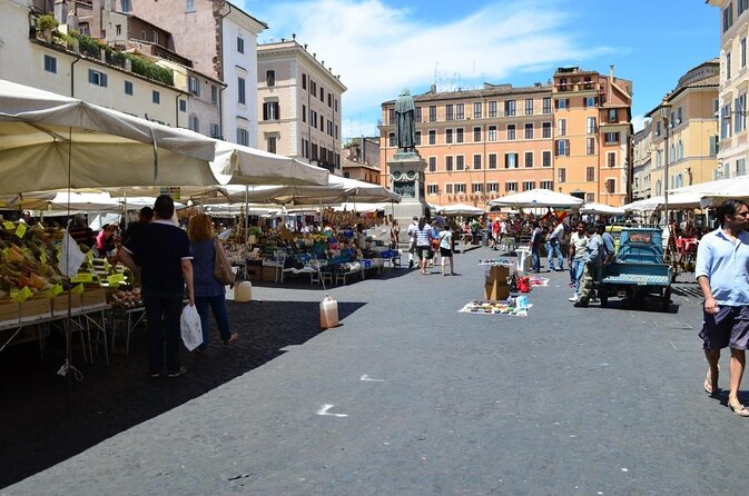 Farmers Market Shopping with Roman Full Course Class - (SHARED) - Starting with ingredients at Campo de’ Fiori