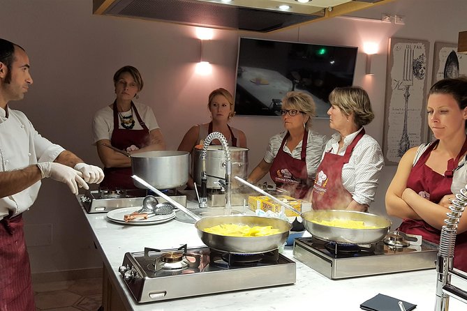 Farmers Market Shopping with Roman Full Course Class - (SHARED) - Preparing the main course and contorni
