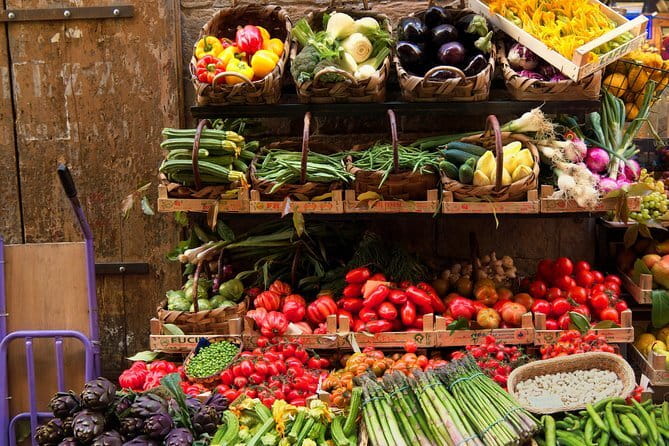 Florence: San Lorenzo Farmers Market Food Tour with Wine Tasting in 4 hours - Why the Small Group Size Matters