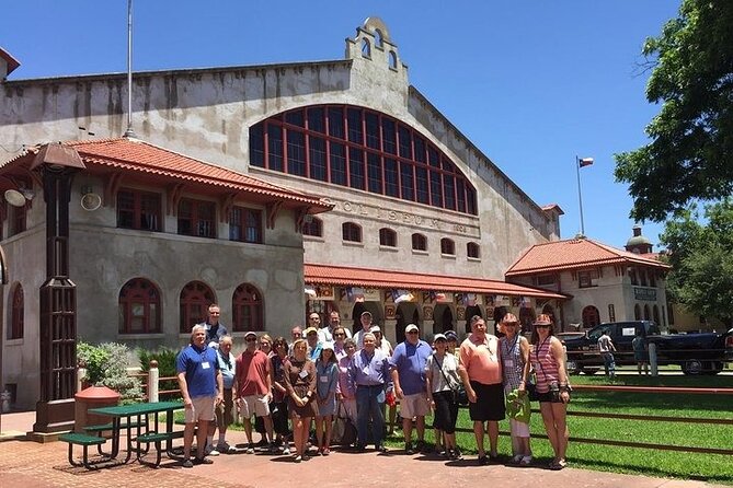 Fort Worth Highlights & Southfork Ranch Combo Tour - A pause at the Stockyards Hotel