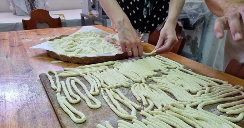 From Alghero: Farm to Table cooking experience in Montresta - Who should choose this Montresta outing?