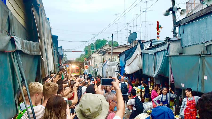 From Bangkok: Floating & Railway Markets Tour & Coconut Farm - Why the railway market is the morning’s best moment