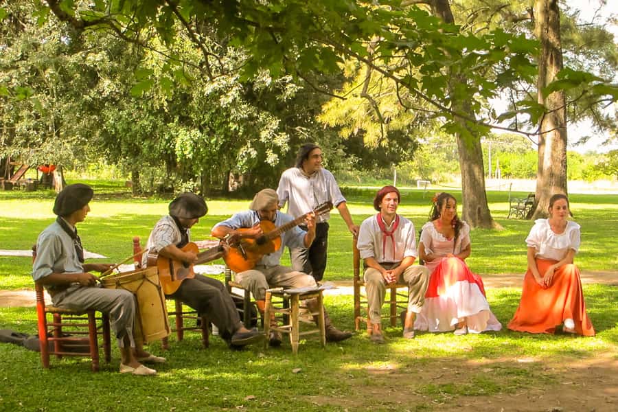 From Buenos Aires: Gaucho and Ranch Day Tour - Arrival at the estancia: empanadas, drinks, and open space