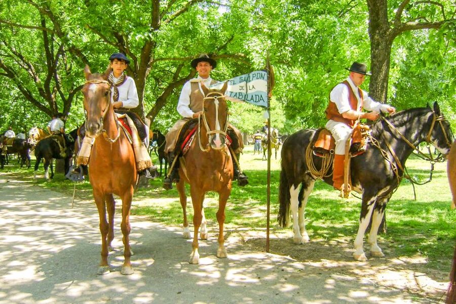 From Buenos Aires: Gaucho and Ranch Day Tour - How the tour handles guiding and language
