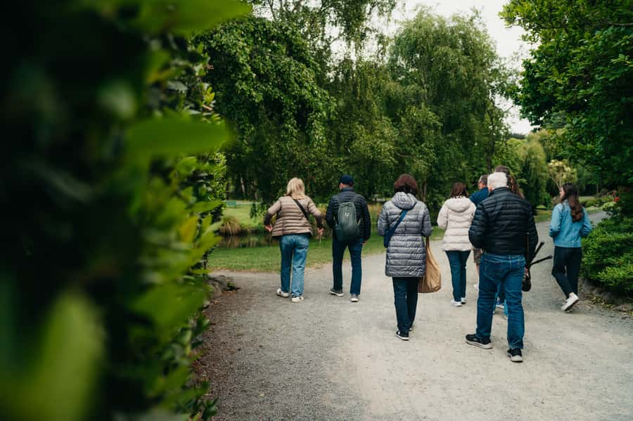 From Christchurch: Sheep Farm Experience with Lunch & Winery - Who should book this experience
